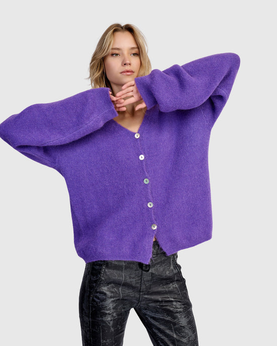 סריג מתחלף סגול