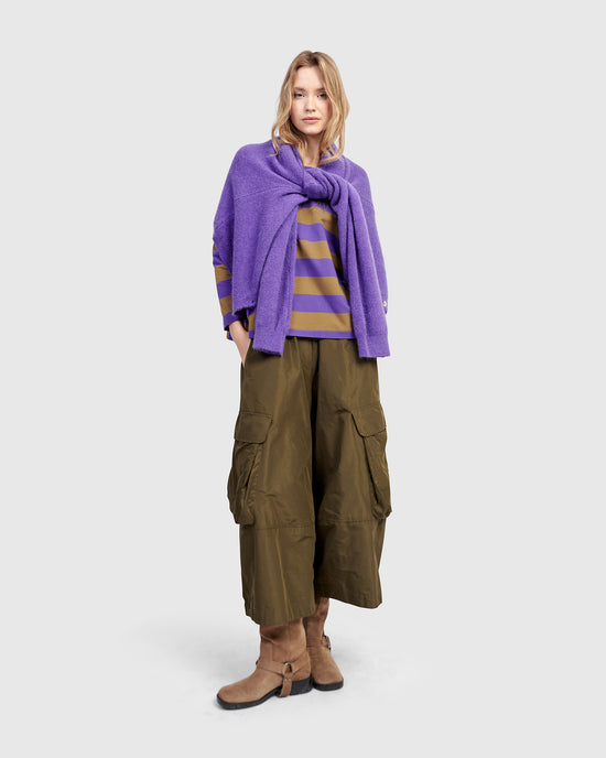 סריג מתחלף סגול