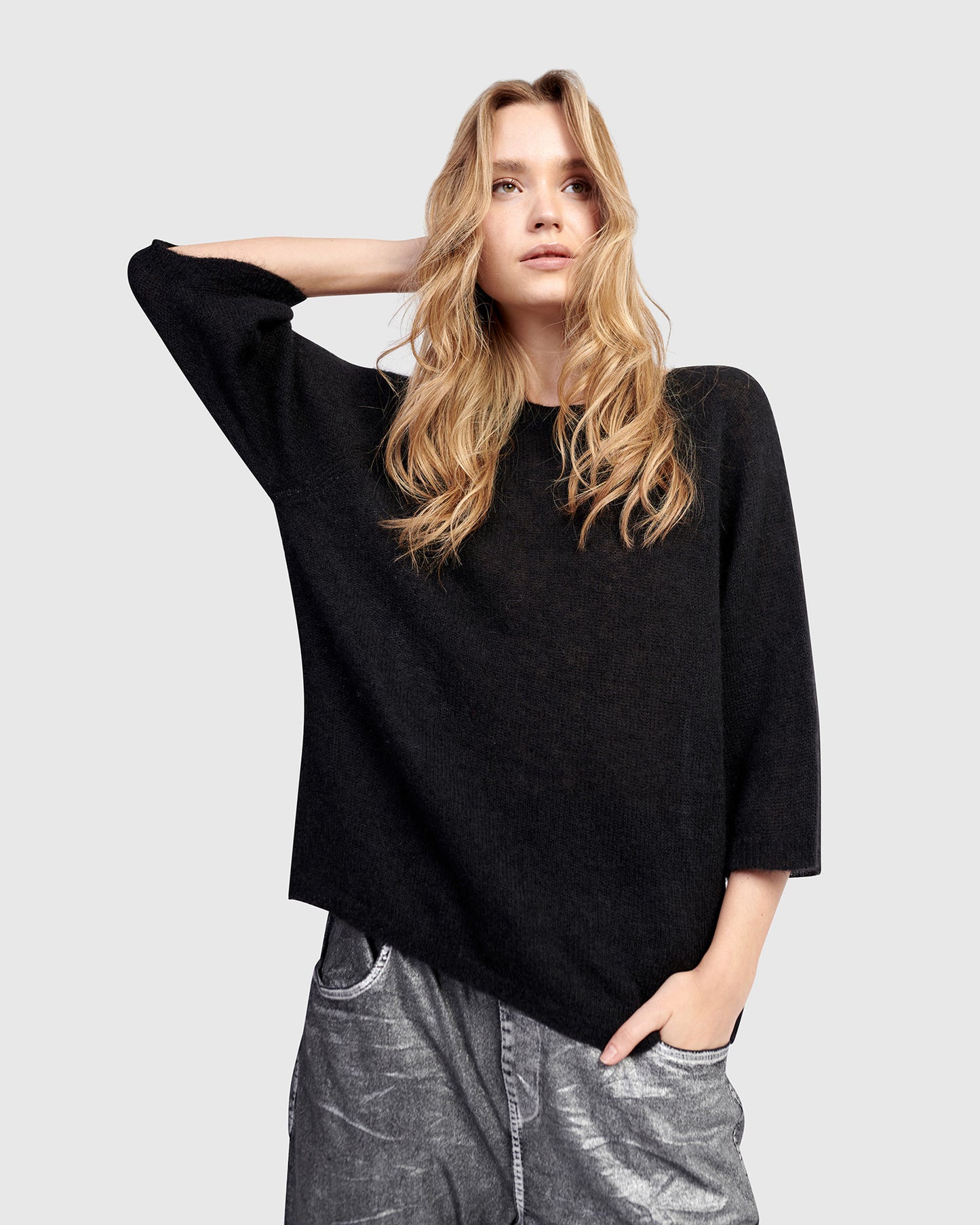 סריג אלפקה שחור