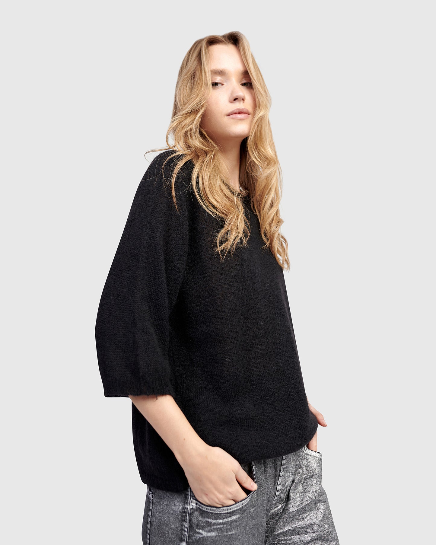 סריג אלפקה שחור