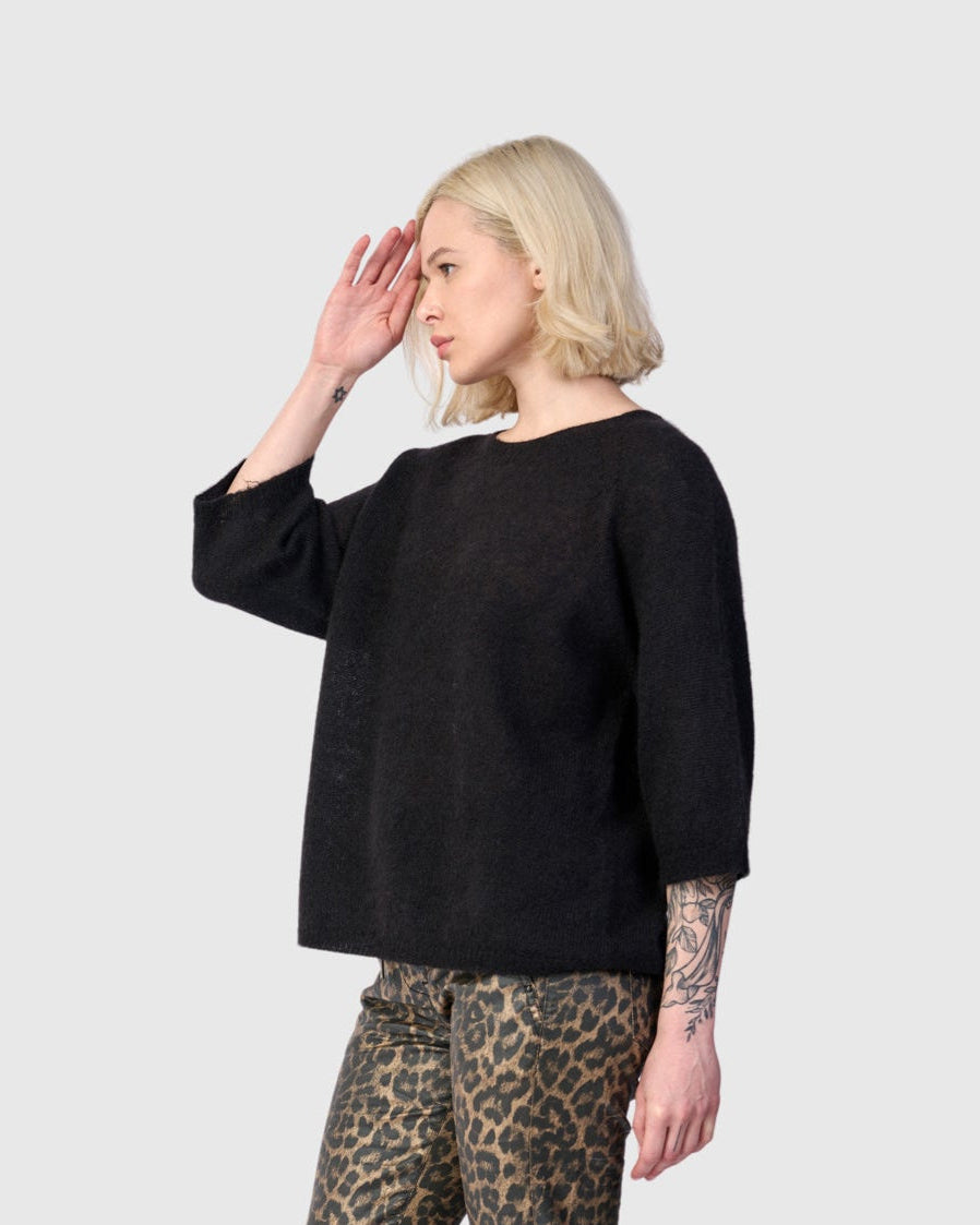 סריג אלפקה שחור