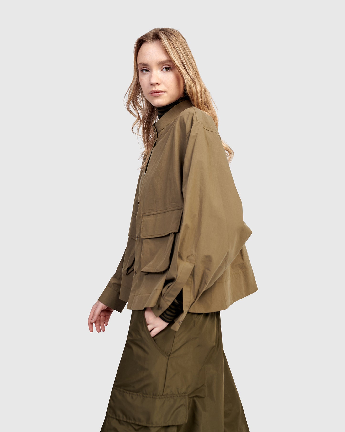 חולצה אורבן מוצלחת חאקי