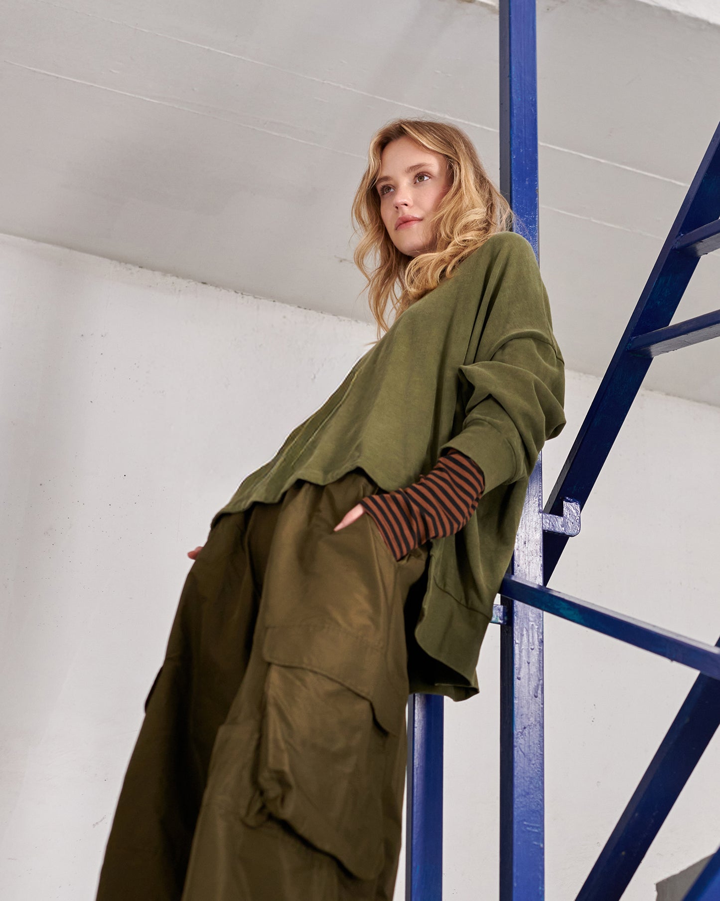 סווטשירט אורבן חאקי זית