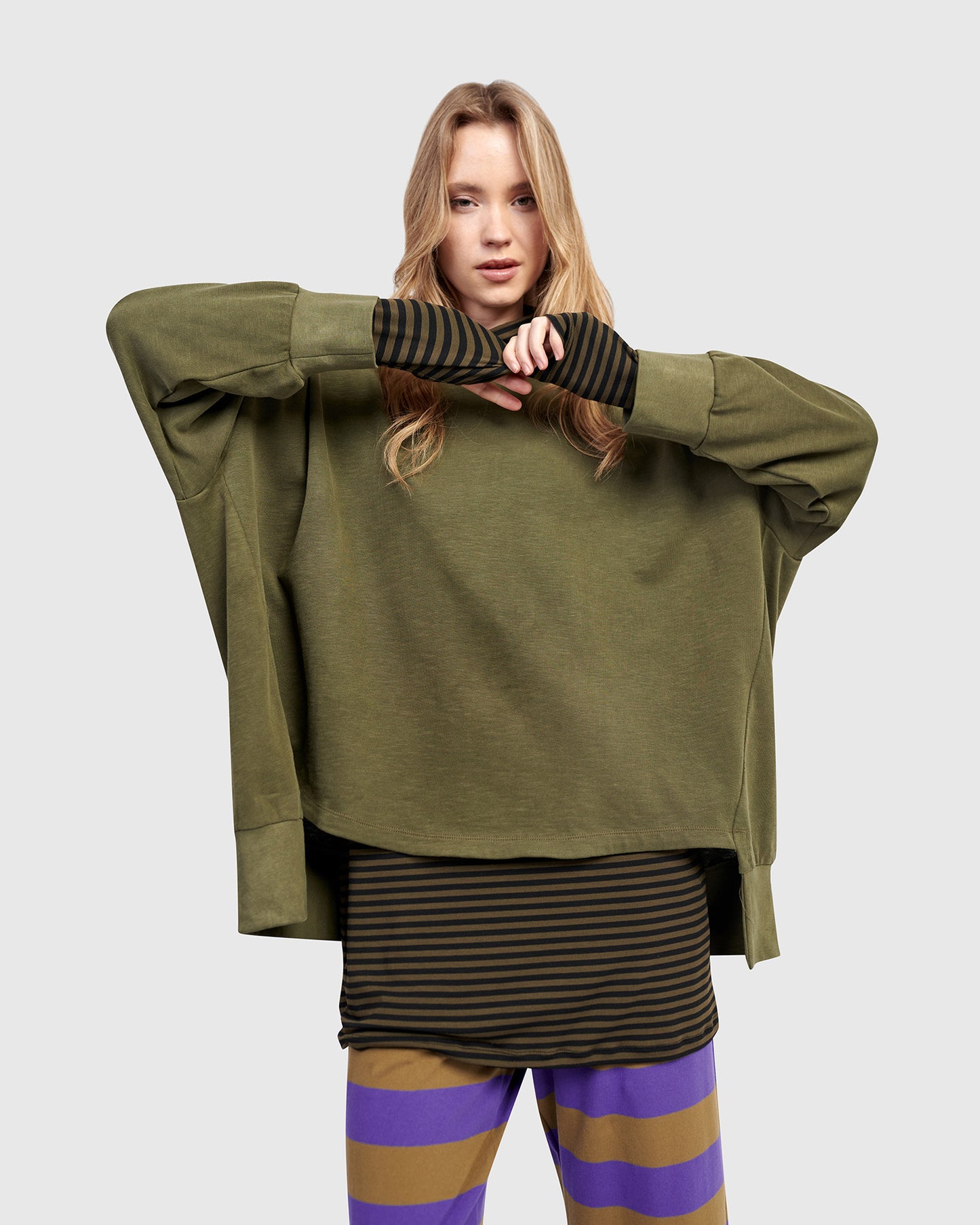 סווטשירט אורבן חאקי זית