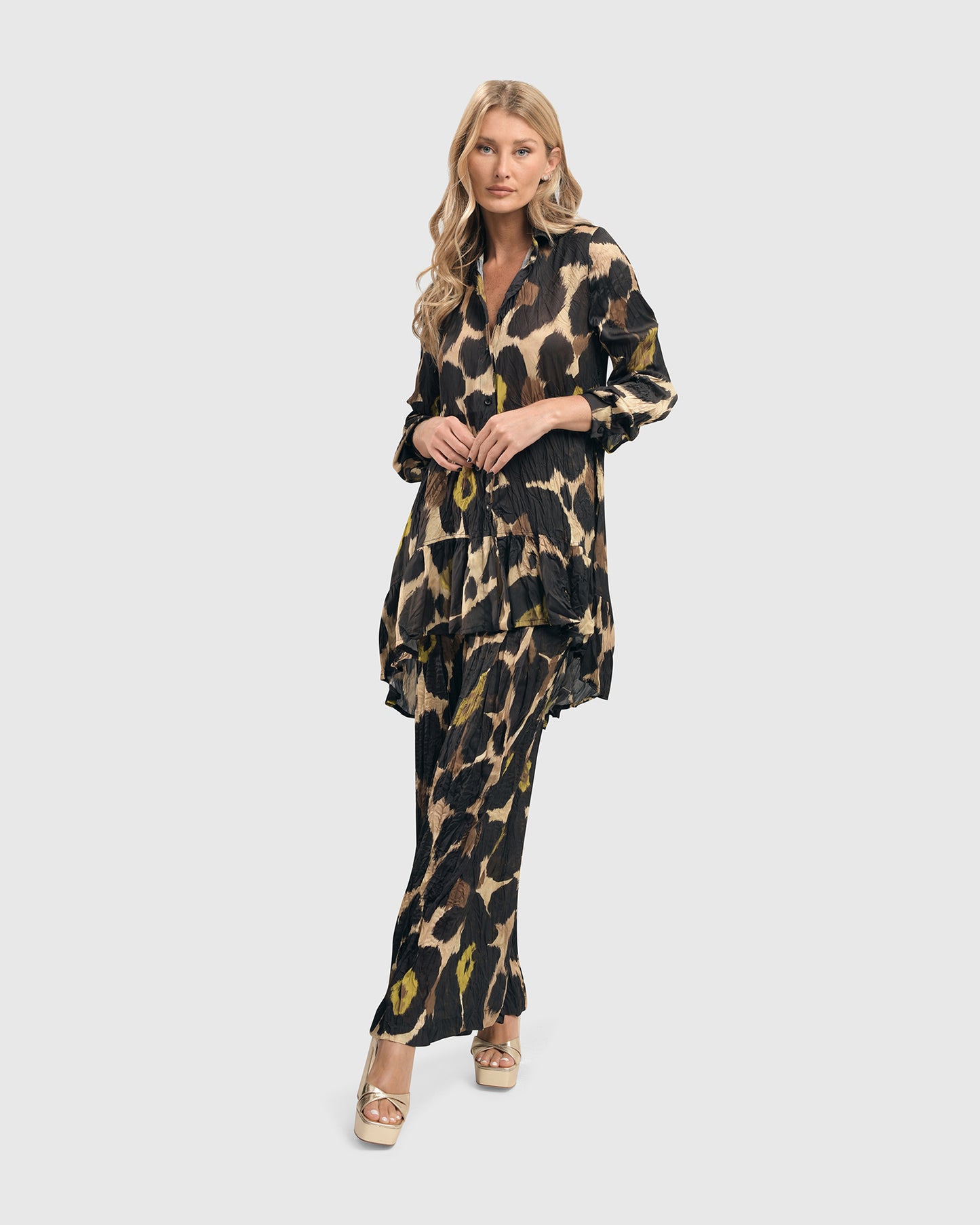 חולצה גברית מנומרת