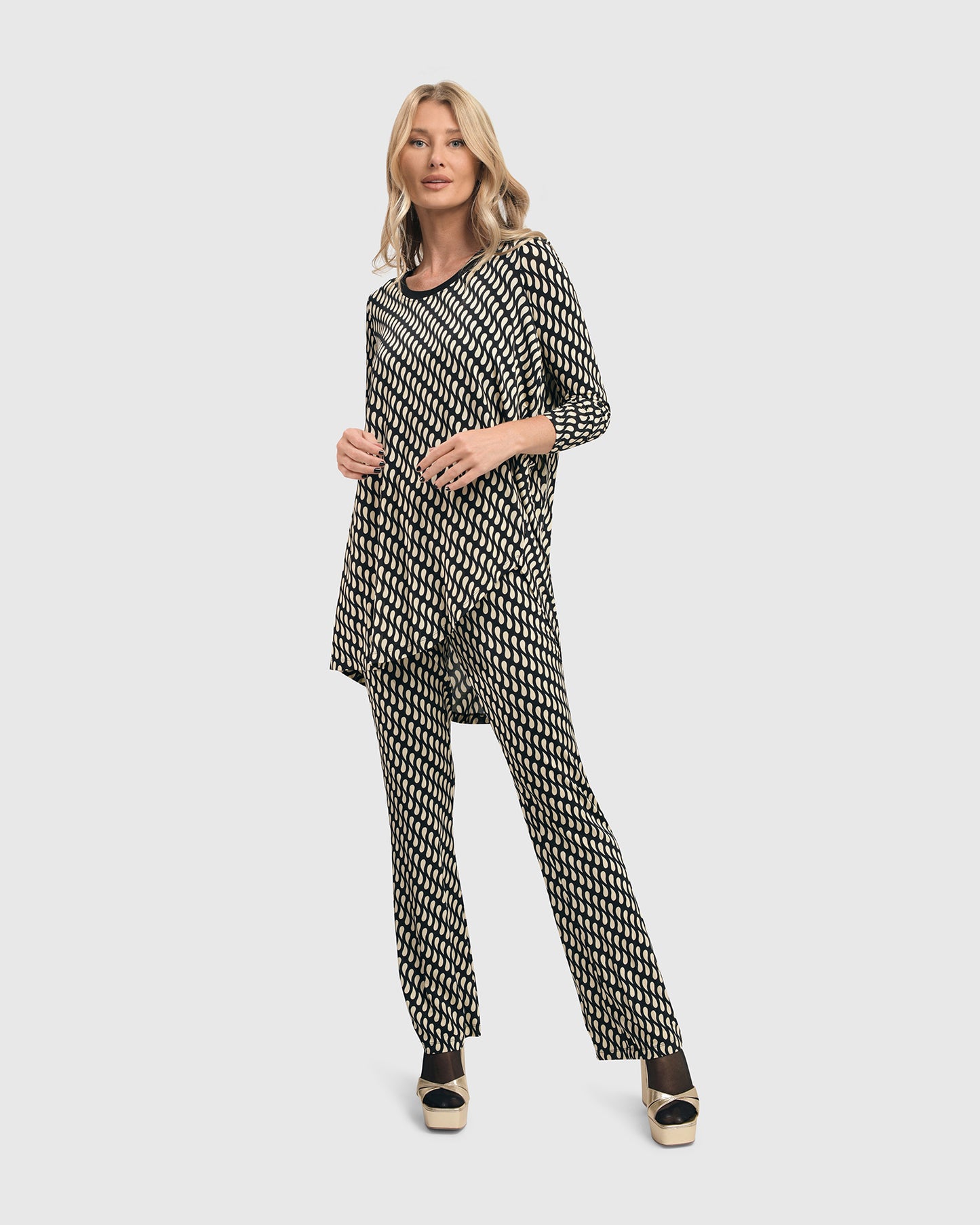 חולצה חדווה מודפסים