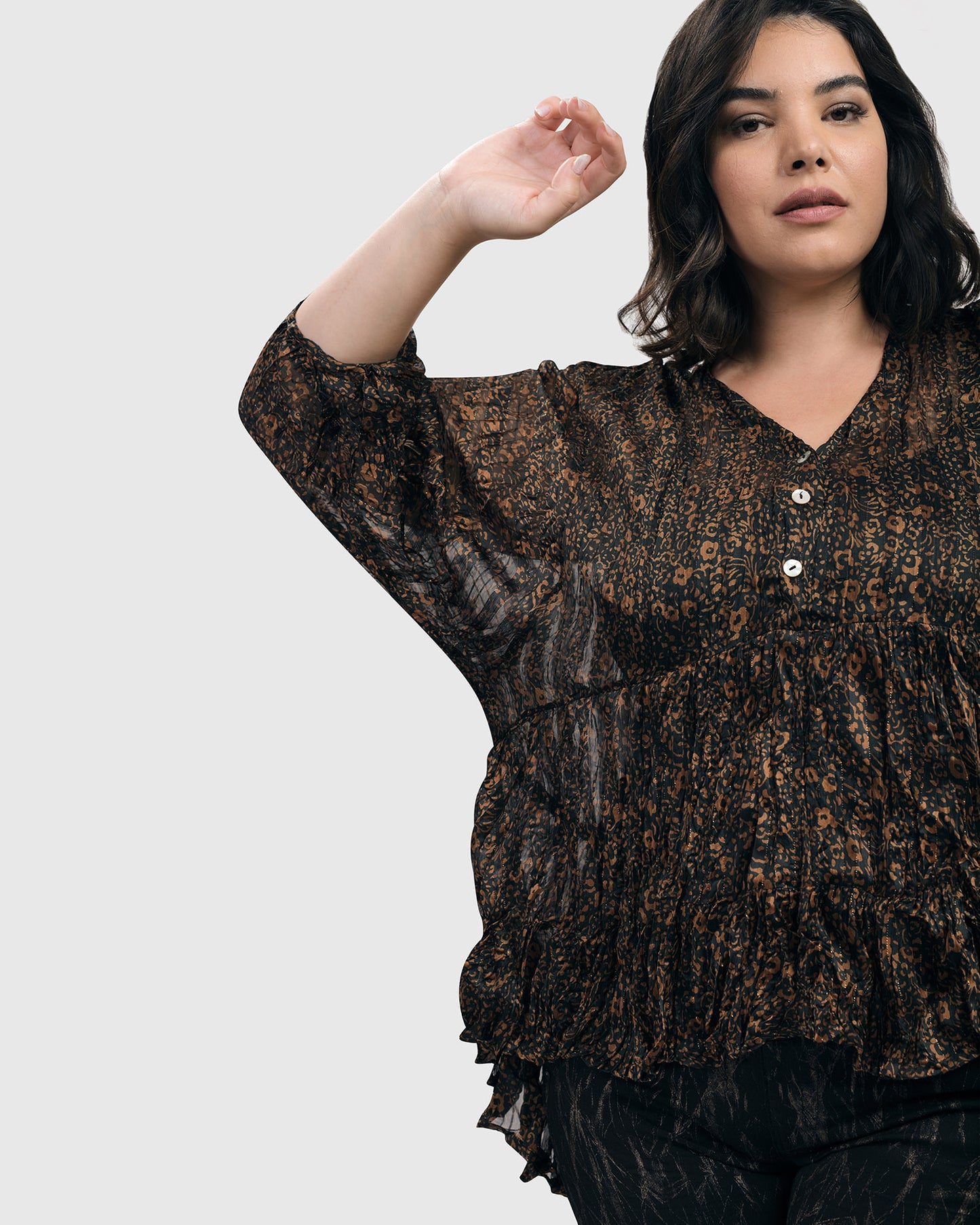 חולצה מיהל'ה חומה