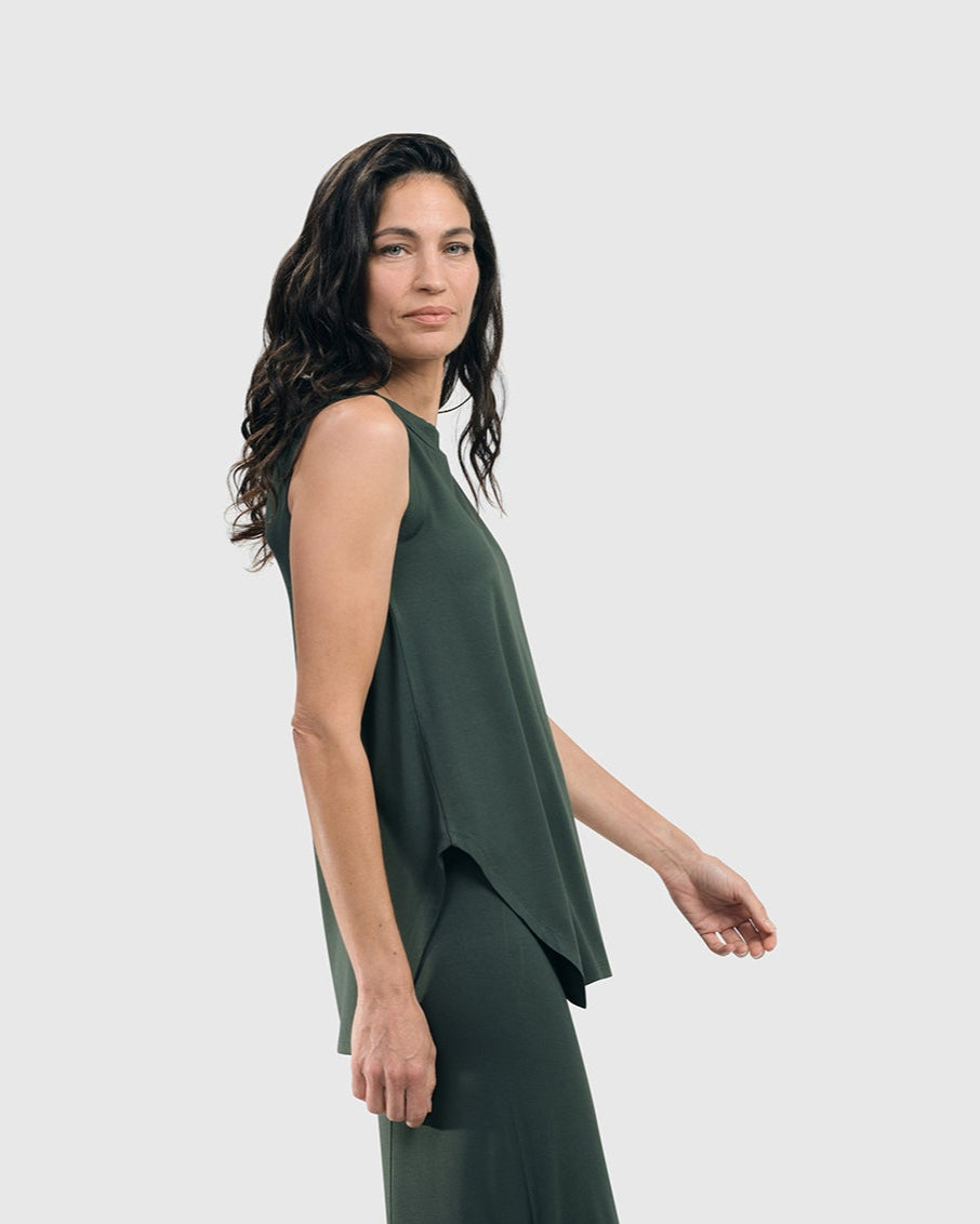 גופייה בסיסית ירוקה