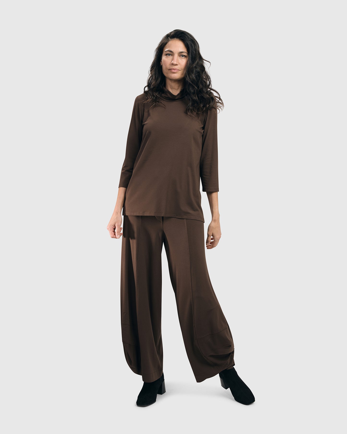 חולצה גולף חומה