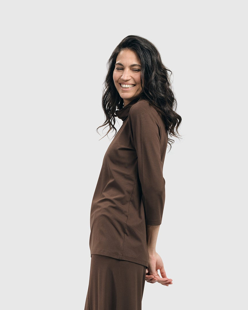 חולצה גולף חומה