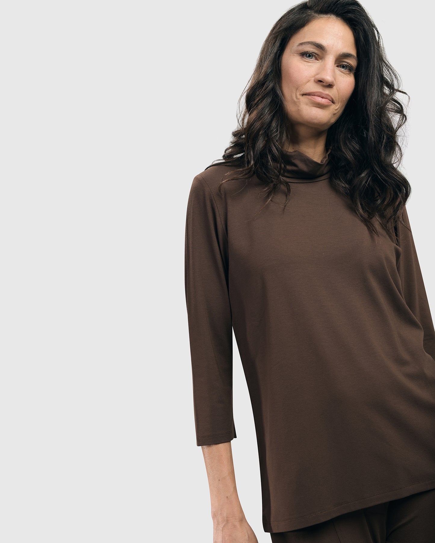 חולצה גולף חומה