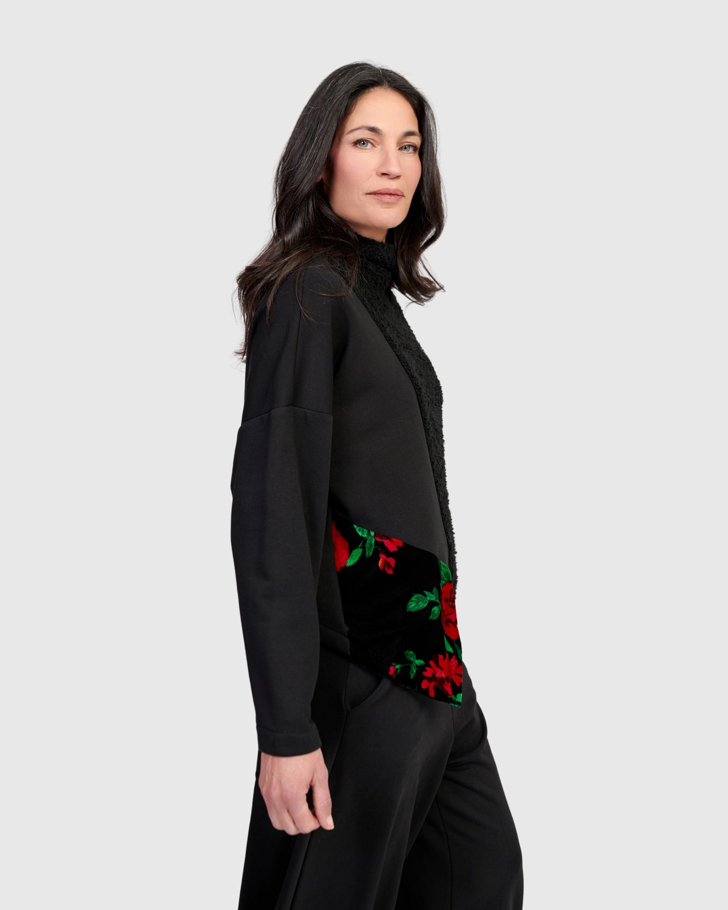 סווטשירט מחולק פרחוני