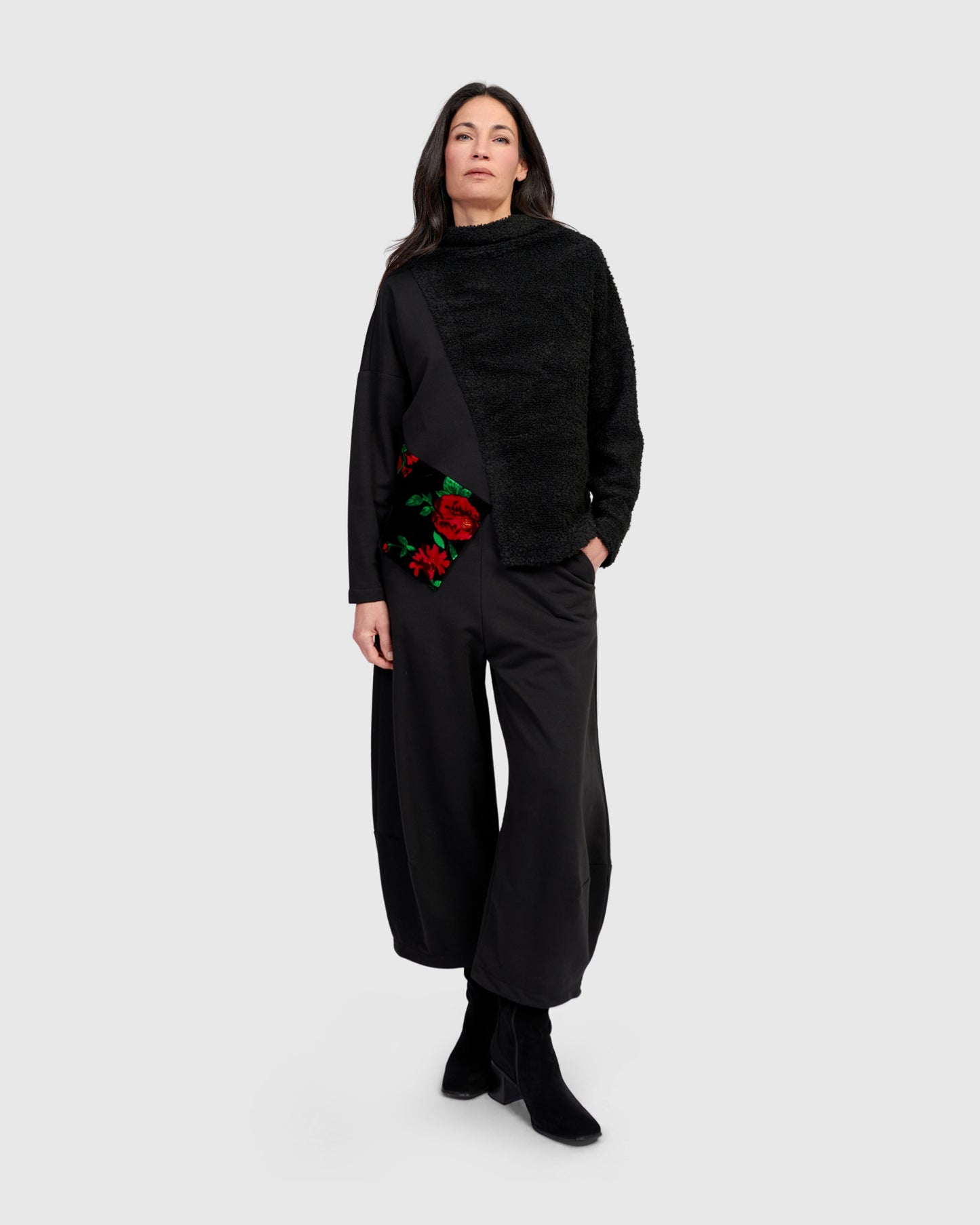 סווטשירט מחולק פרחוני