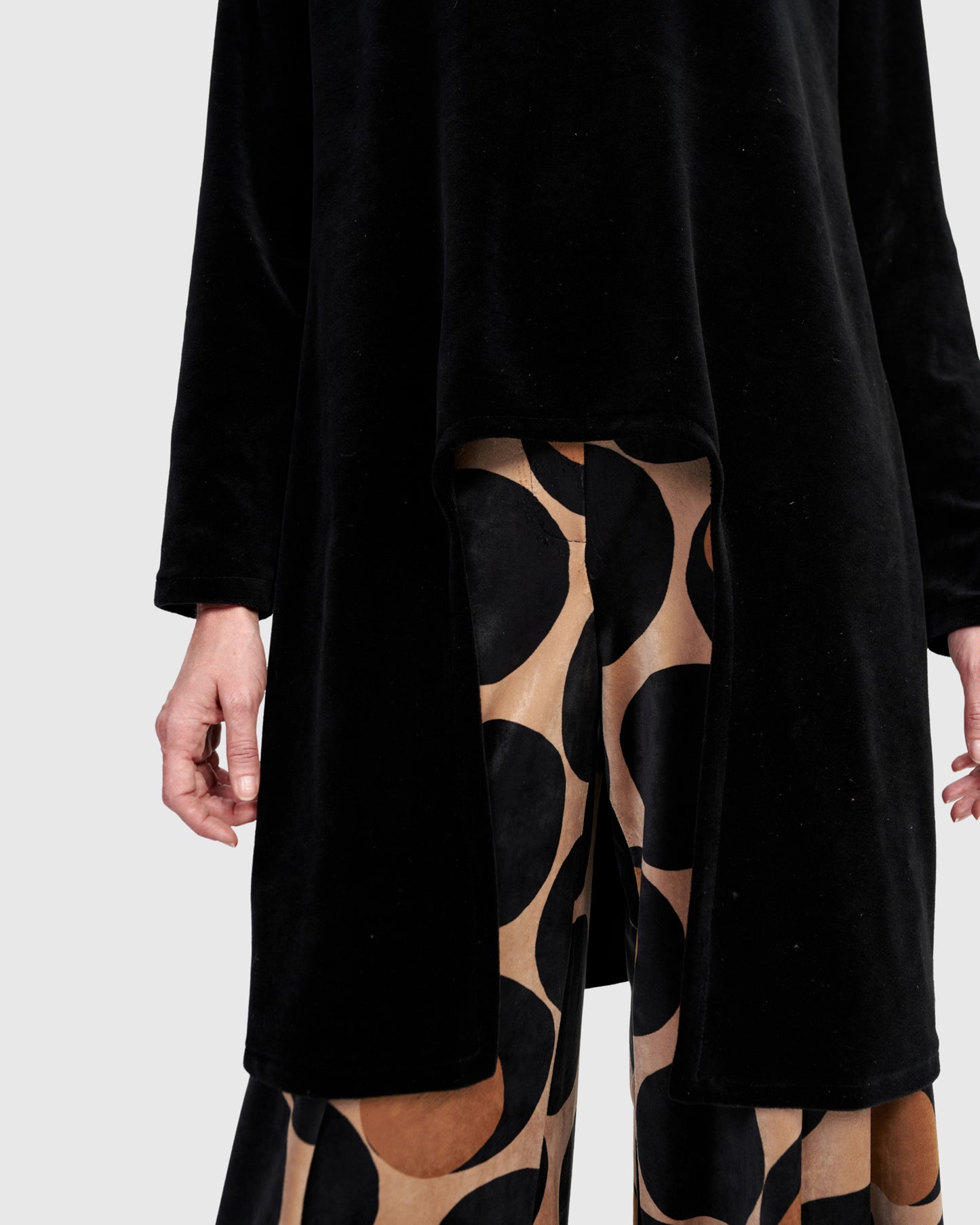 טוניקה גולף חדשנית קטיפה שחורה