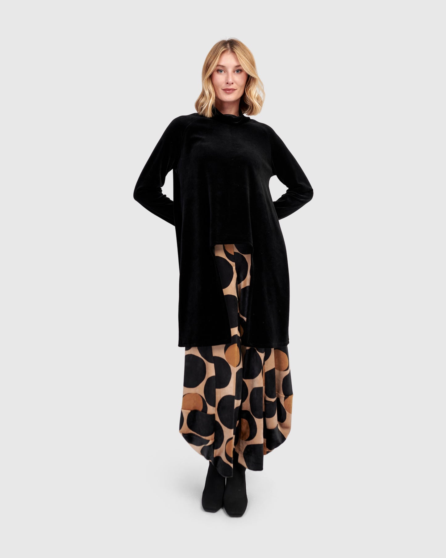 טוניקה גולף חדשנית קטיפה שחורה