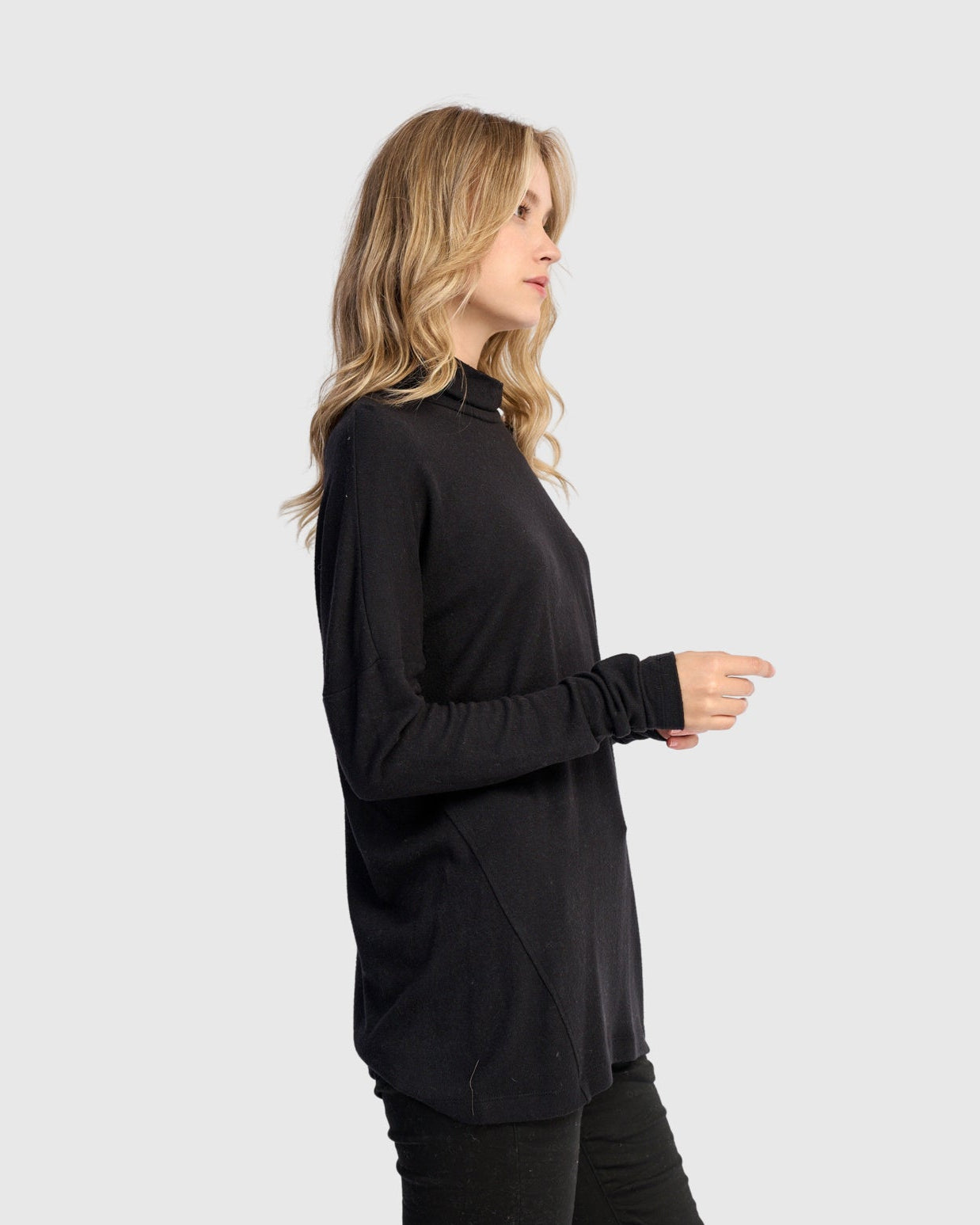 חולצה גולף שחורה