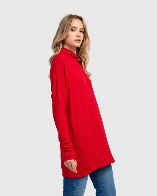 חולצה גולף אדומה