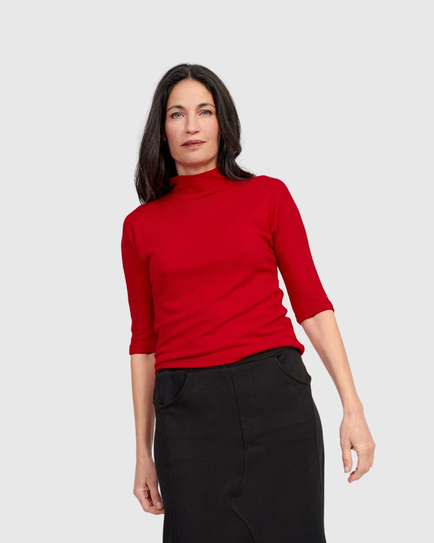 טישירט חמודה אדומה