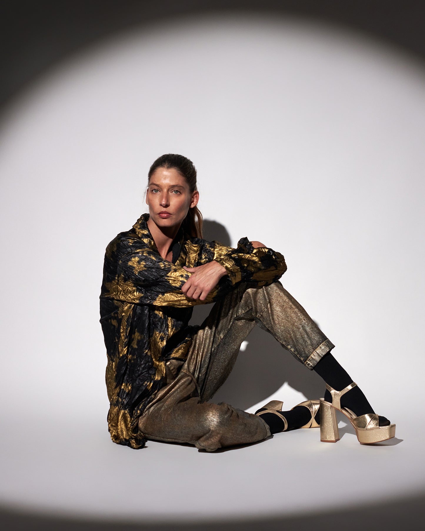 חולצה גברית זהב