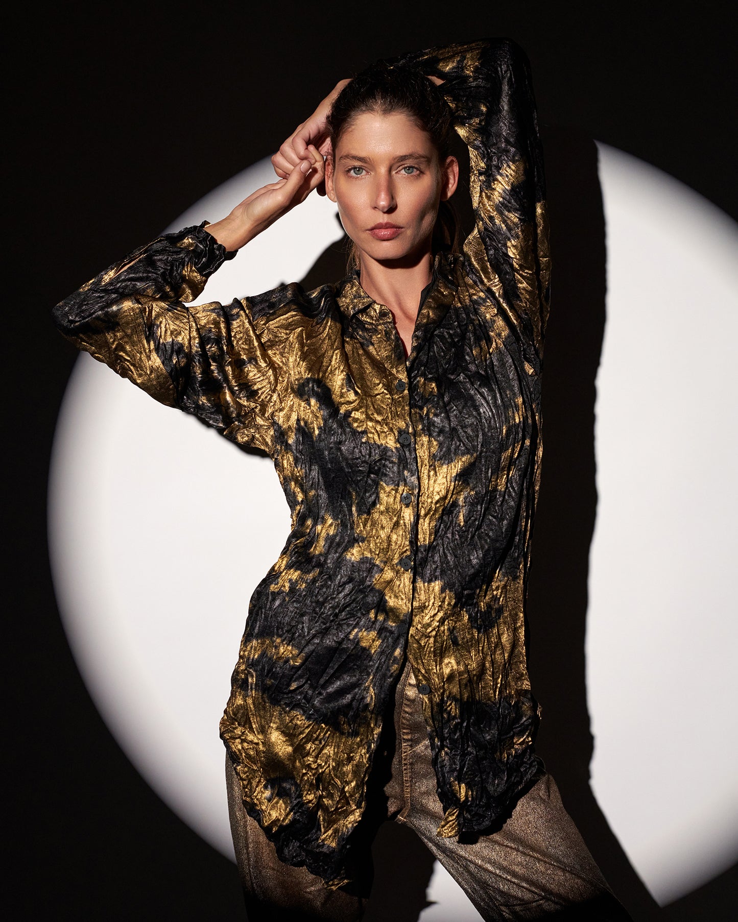 חולצה גברית זהב