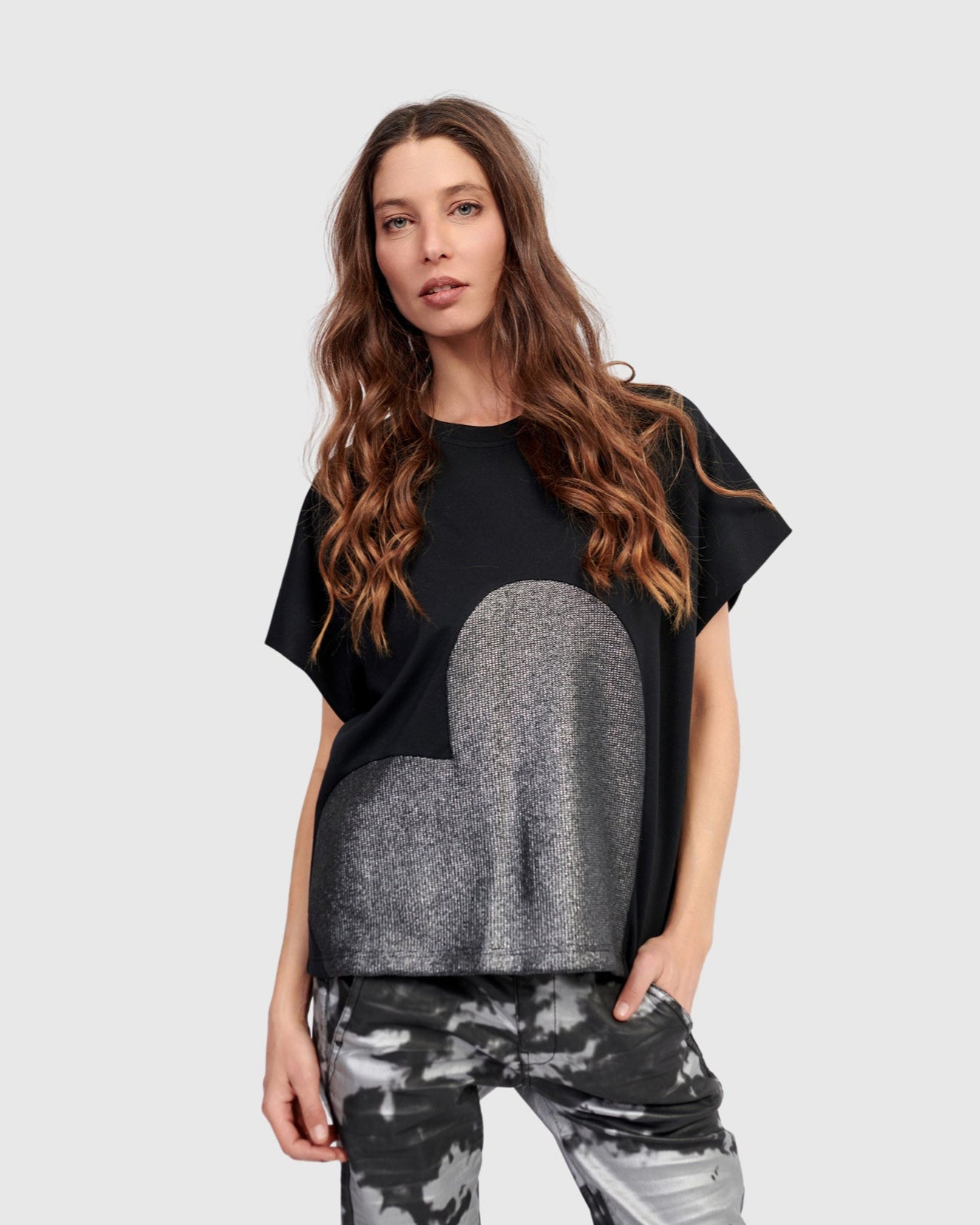 סווטשירט לב כסף