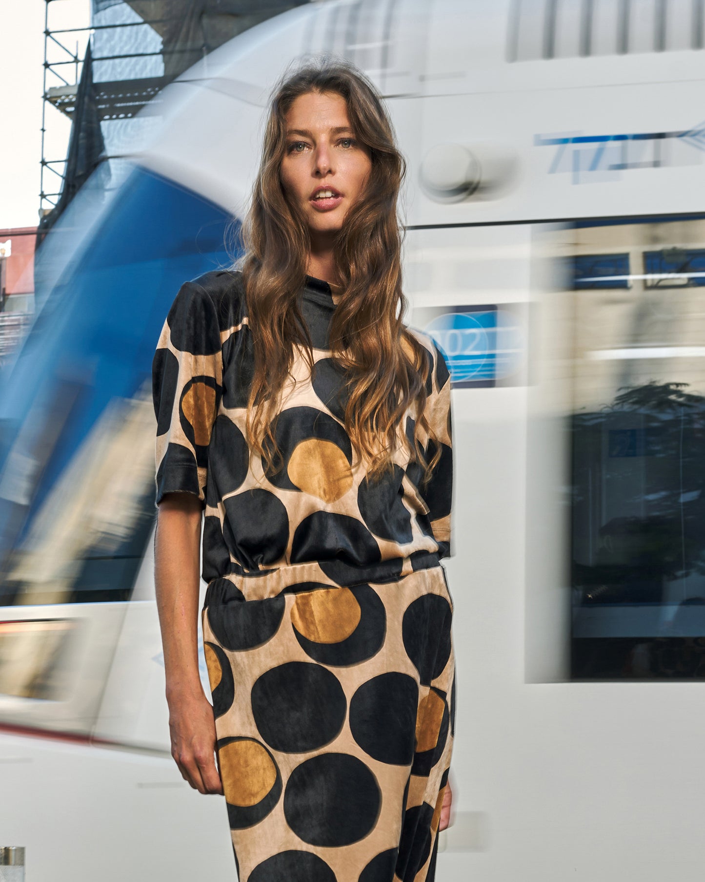 טישירט חמודה קטיפה עיגולים