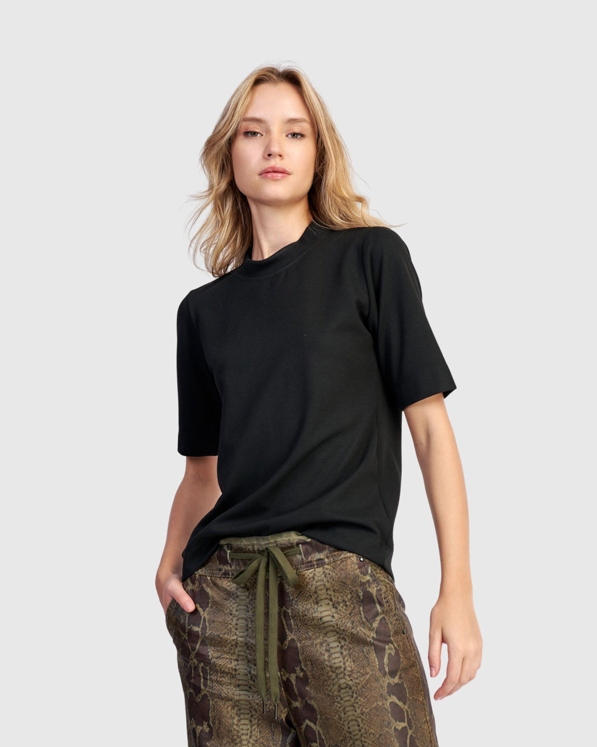 טישירט חמוד שחור