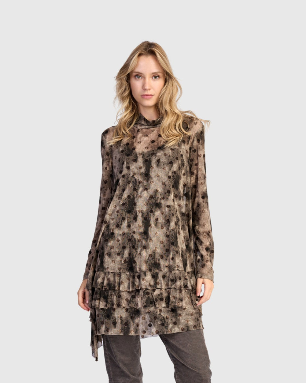 טוניקה דנטל נקודות