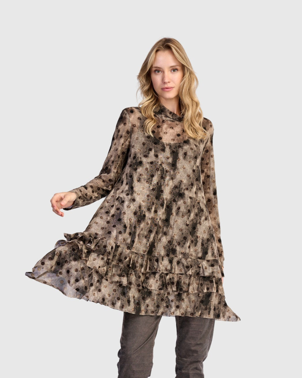 טוניקה דנטל נקודות