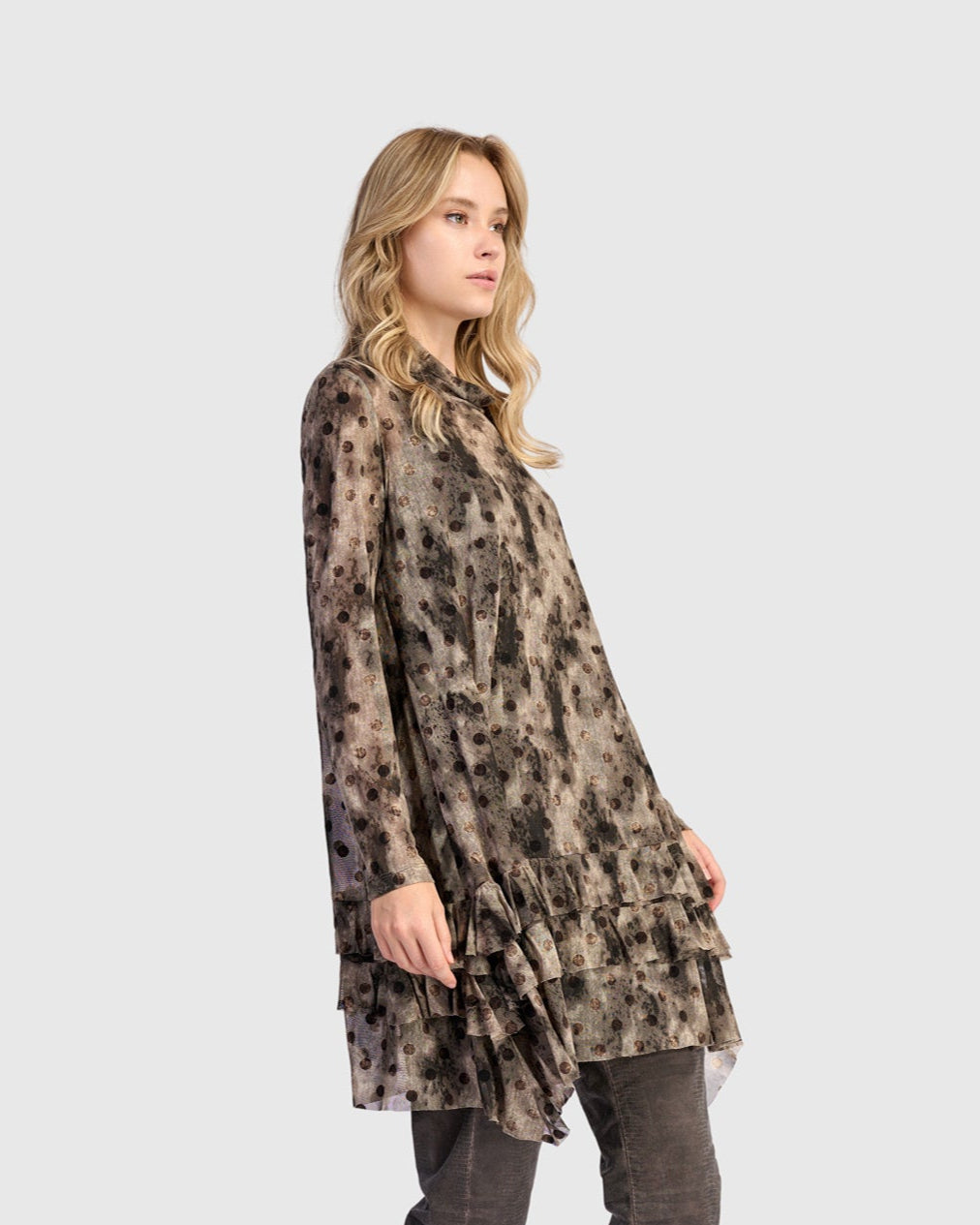 טוניקה דנטל נקודות