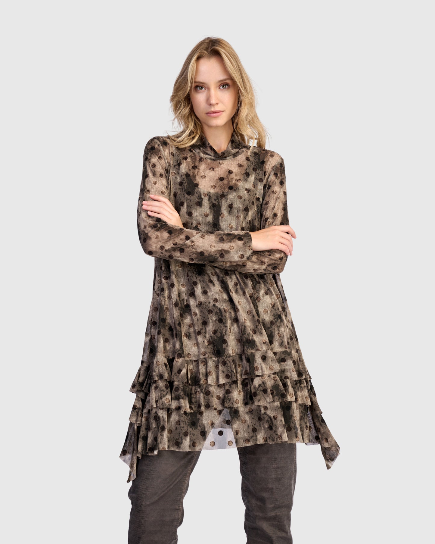 טוניקה דנטל נקודות