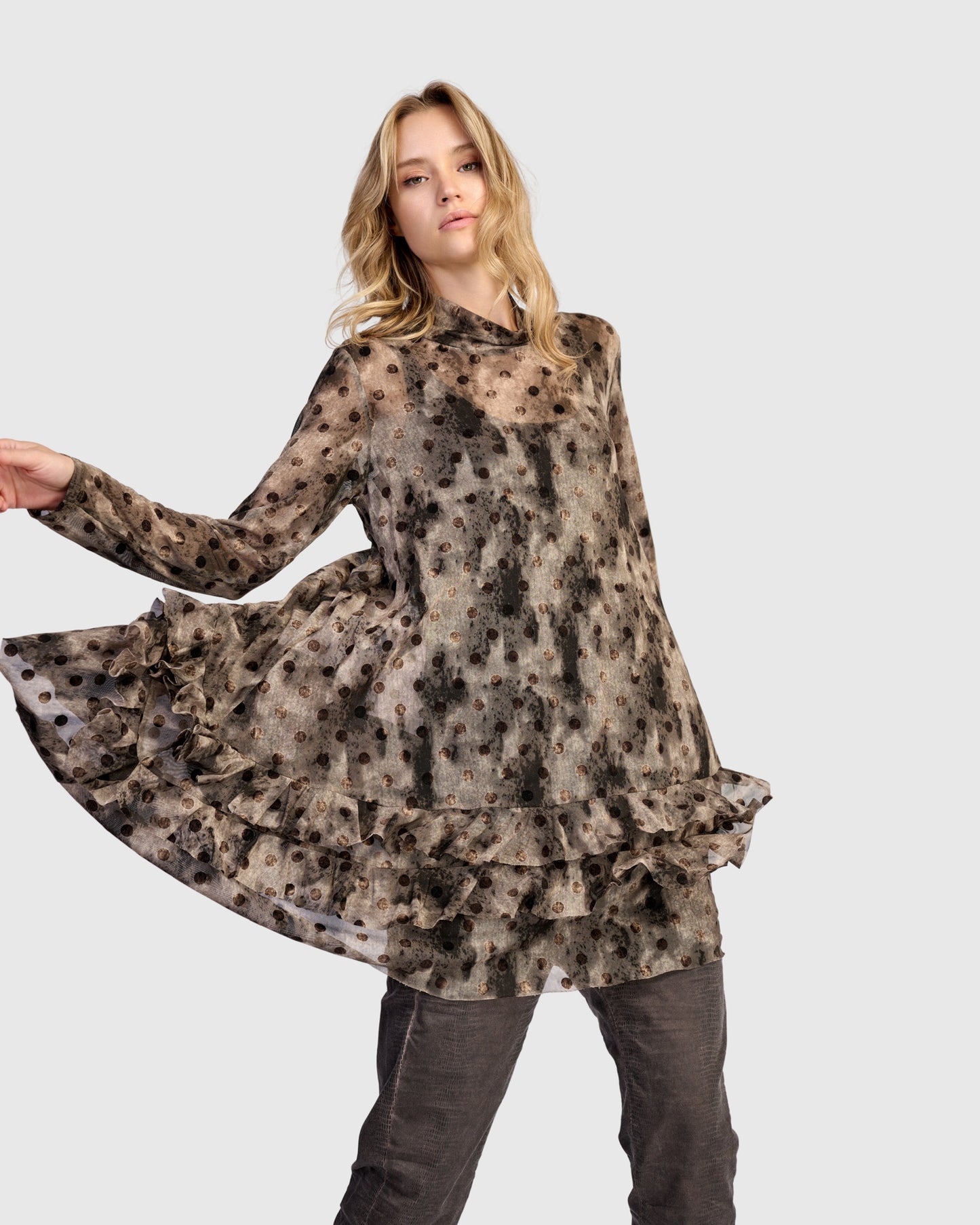 טוניקה דנטל נקודות