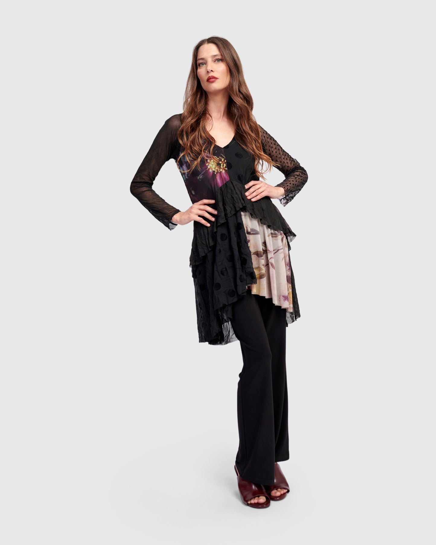 טוניקה אפטר דארק לילי שחורה