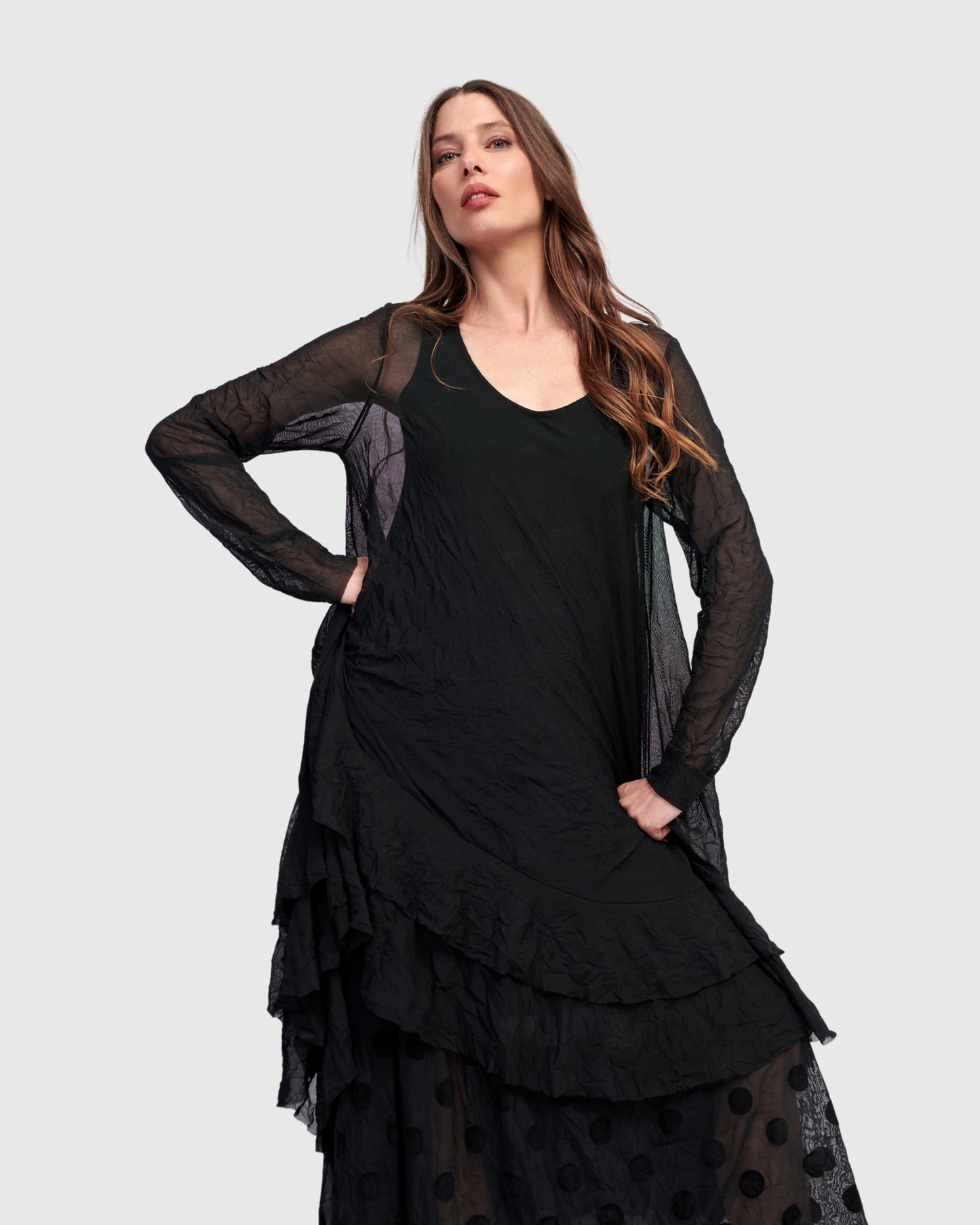 שמלה אפטר דארק מתנפנפת