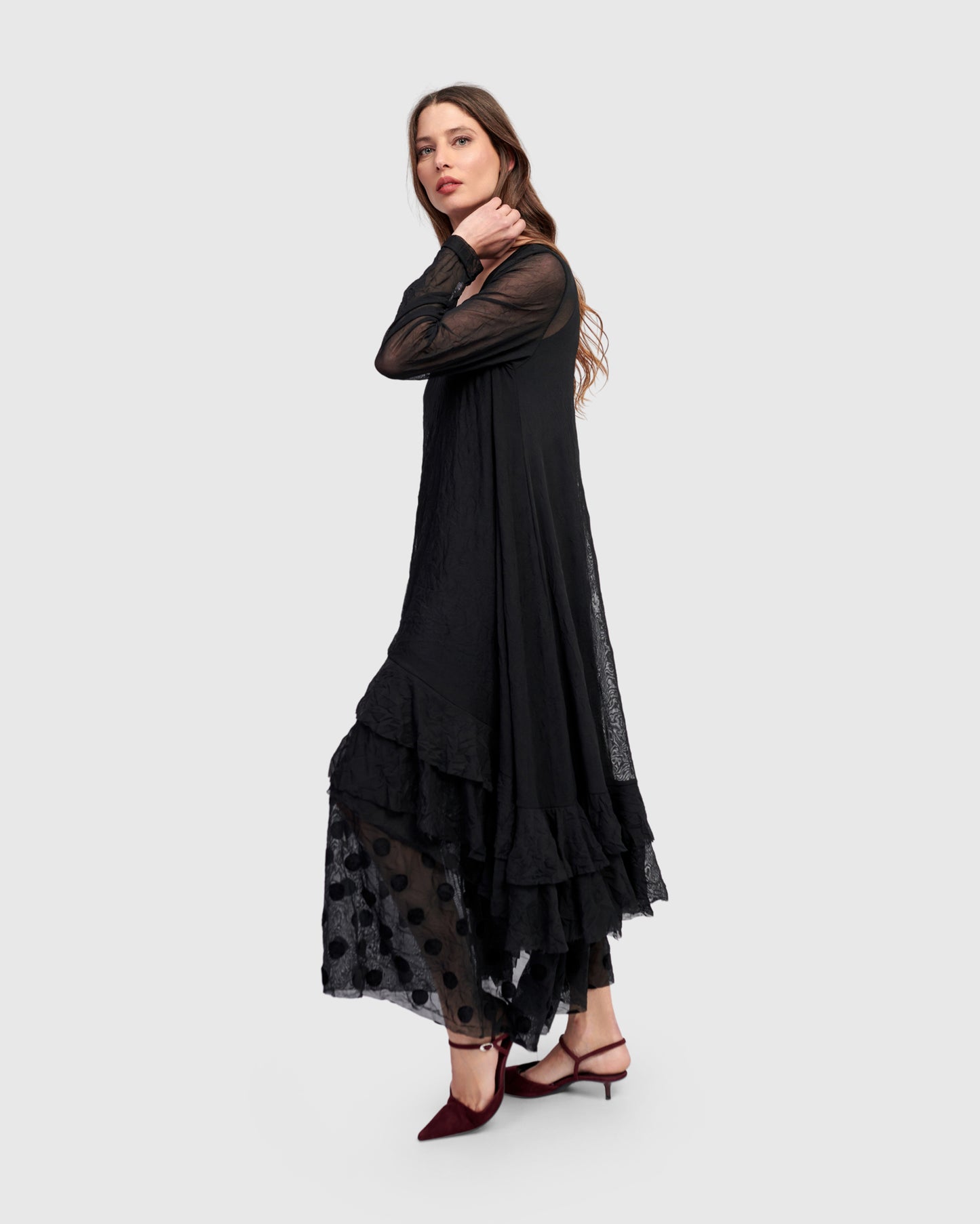 שמלה אפטר דארק מתנפנפת