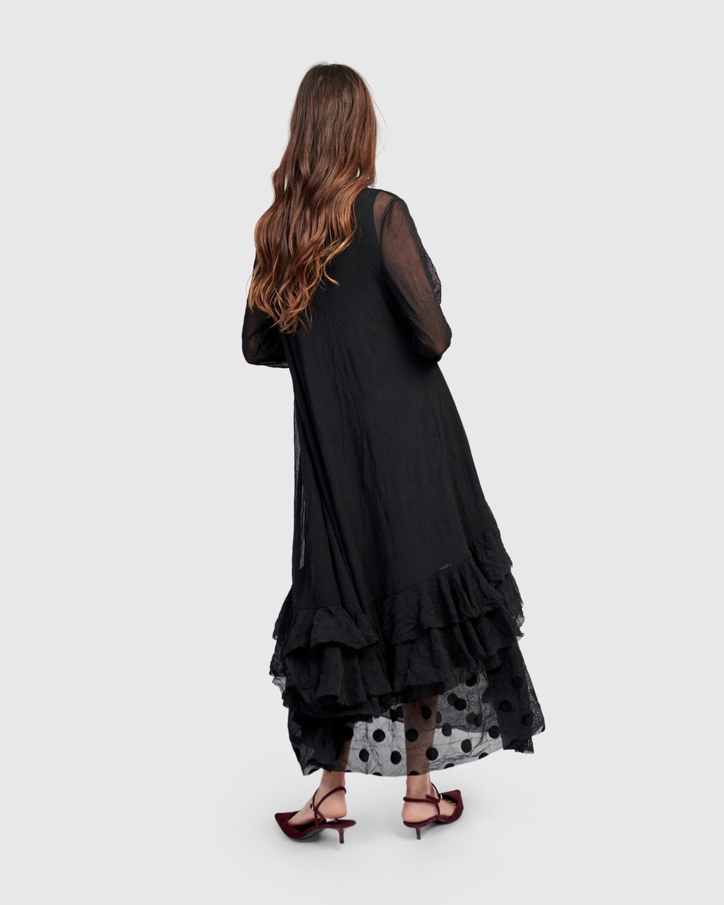 שמלה אפטר דארק מתנפנפת