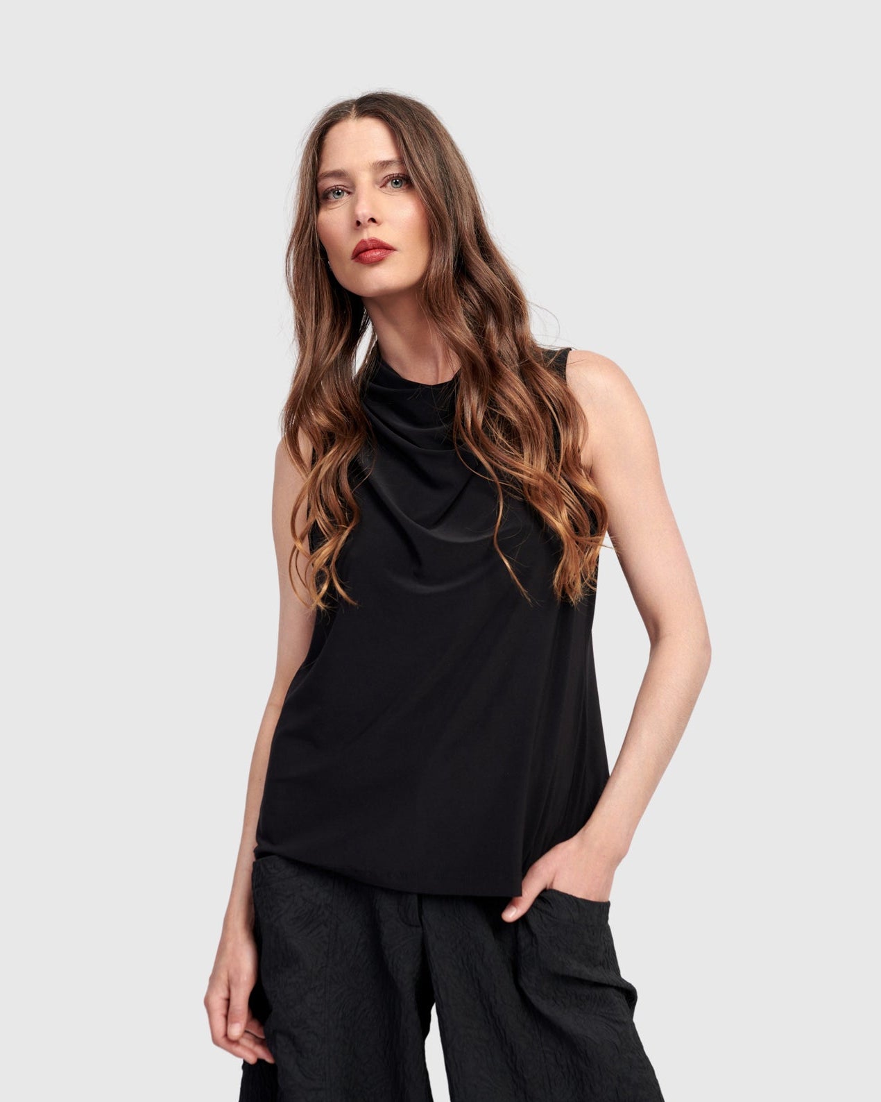 גופייה אפטר דארק רבידה שחורה