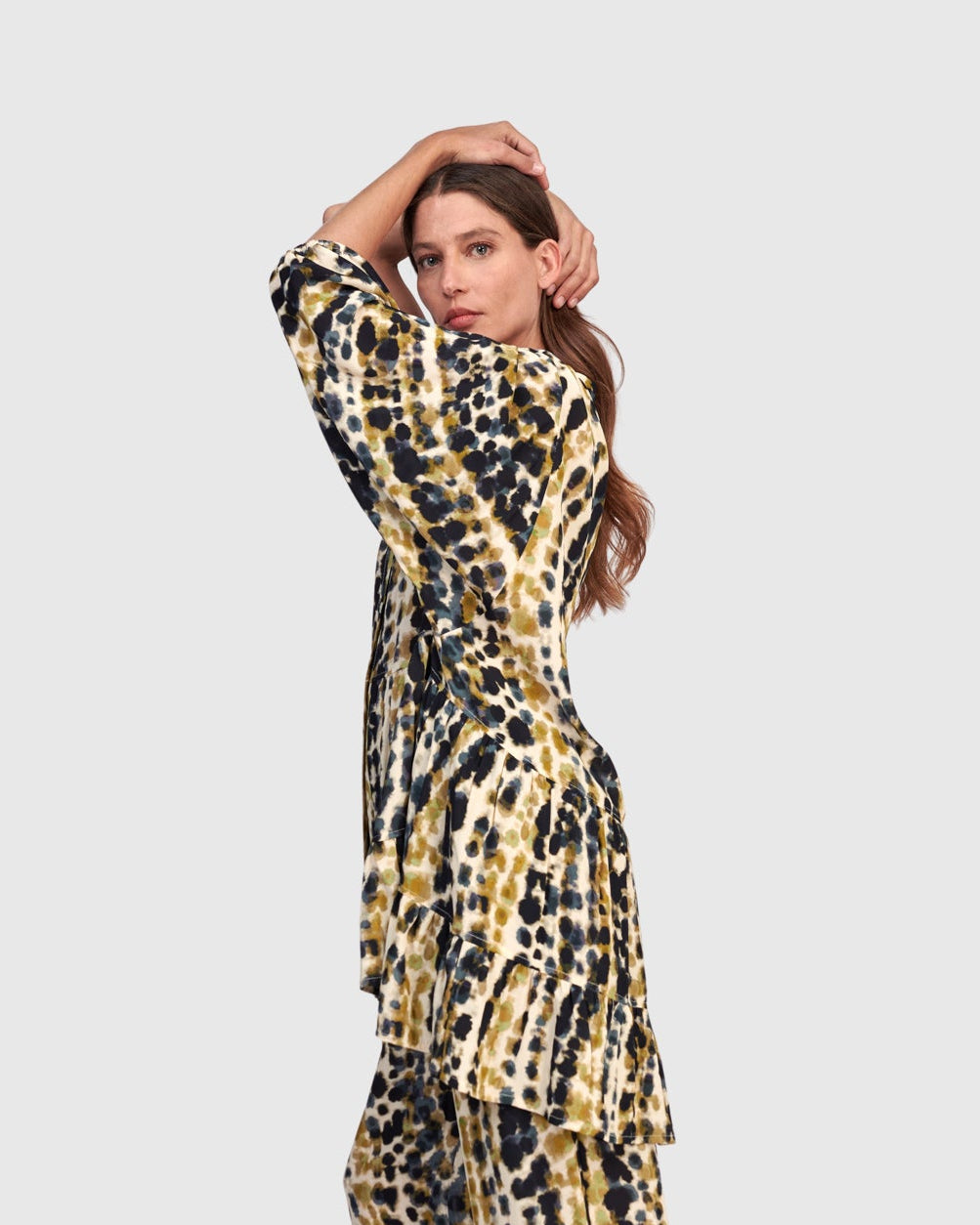 טוניקה קצפת כתמים