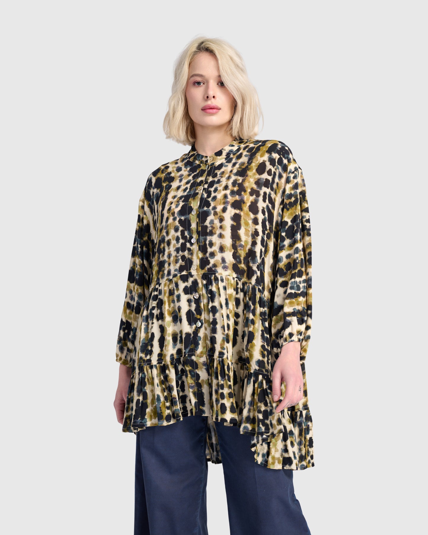 טוניקה קצפת כתמים