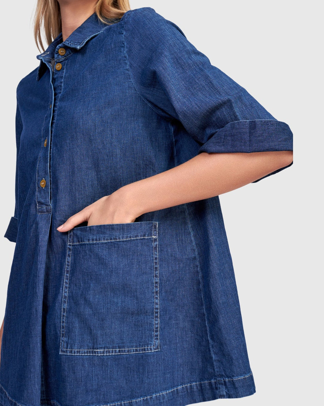 חולצה כיס ג'ינס