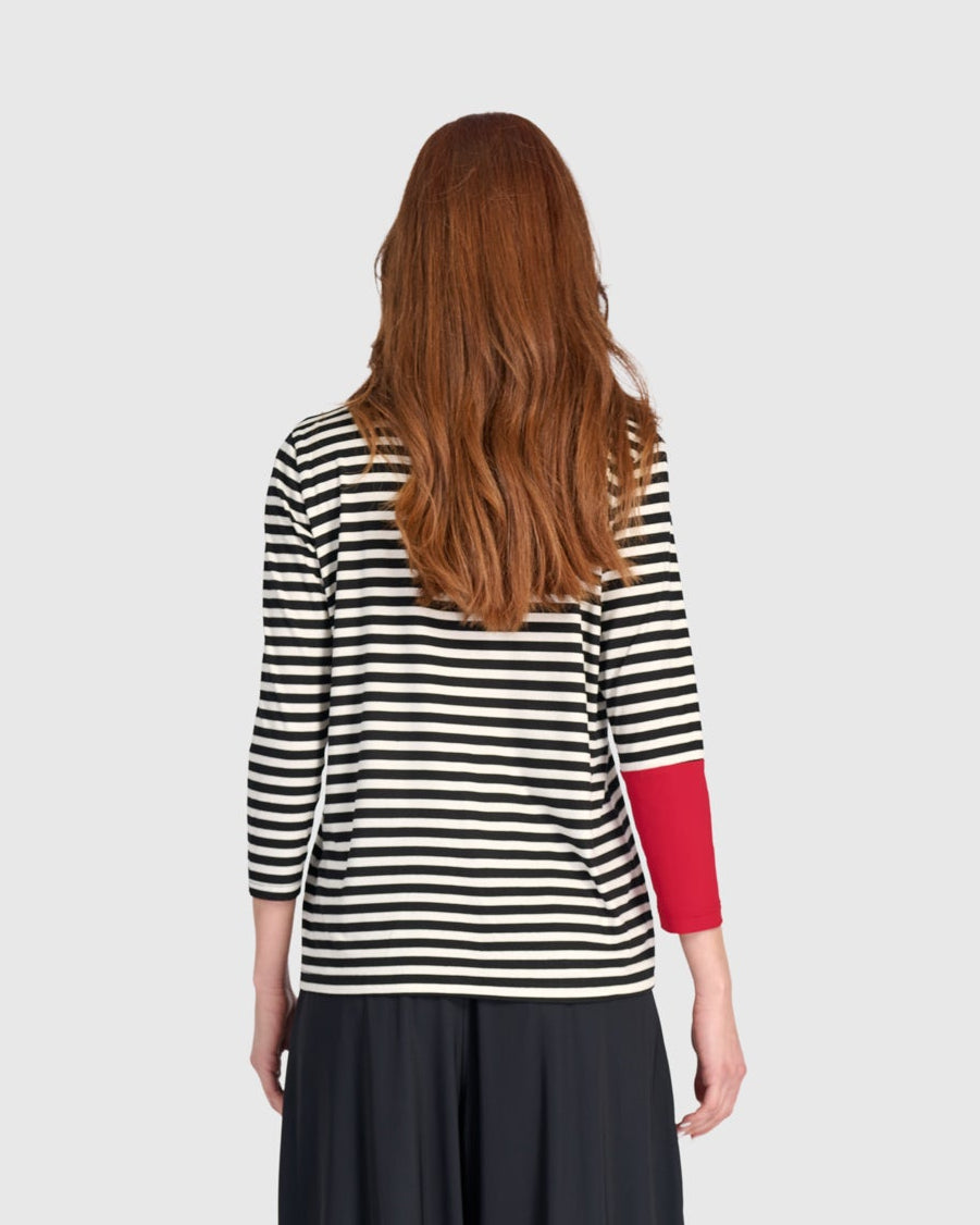 חולצה טכנו פסים