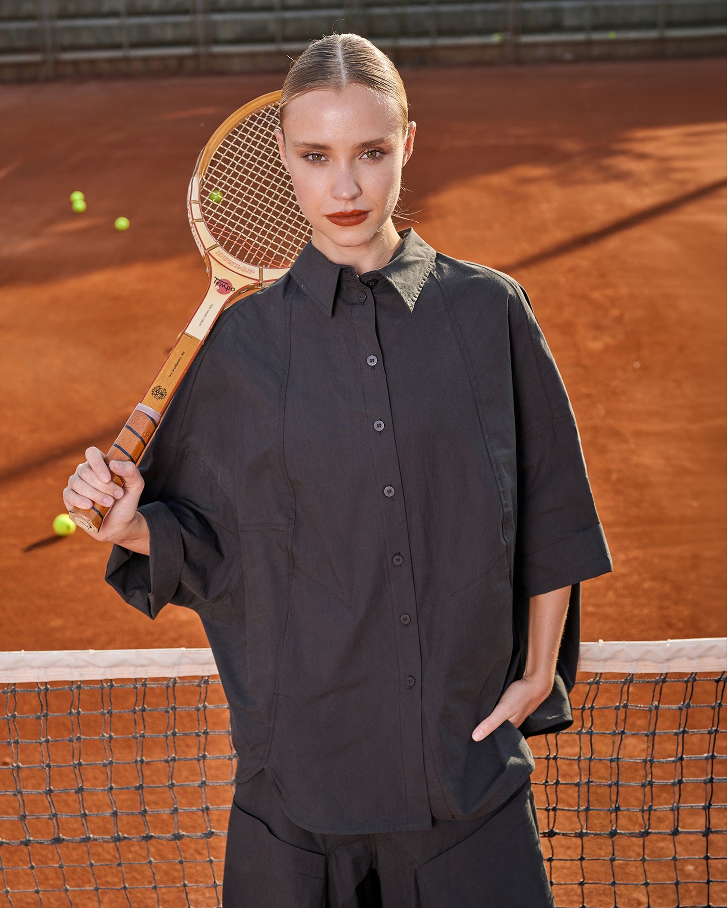 חולצה אורבן גברית שחורה