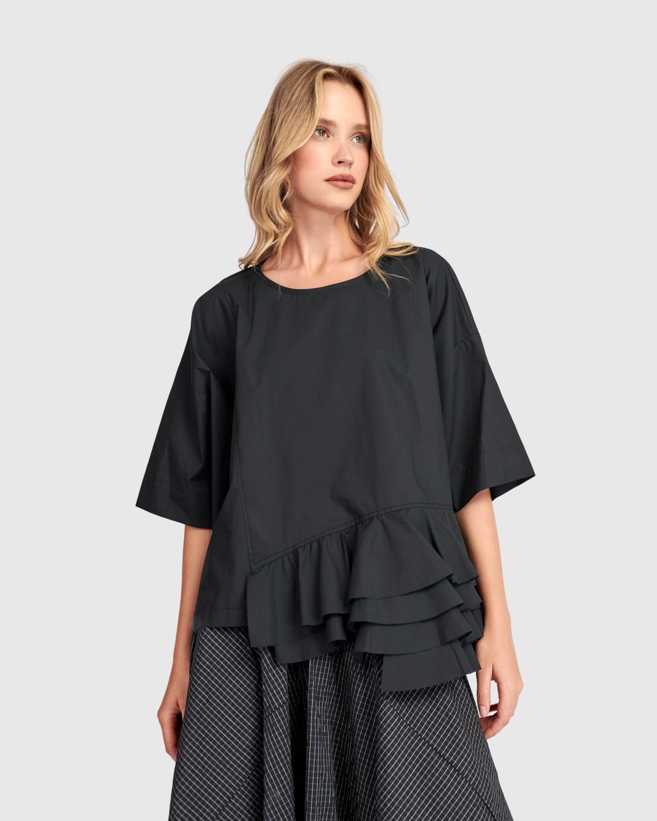 טישירט אורבן וולנים שחורה