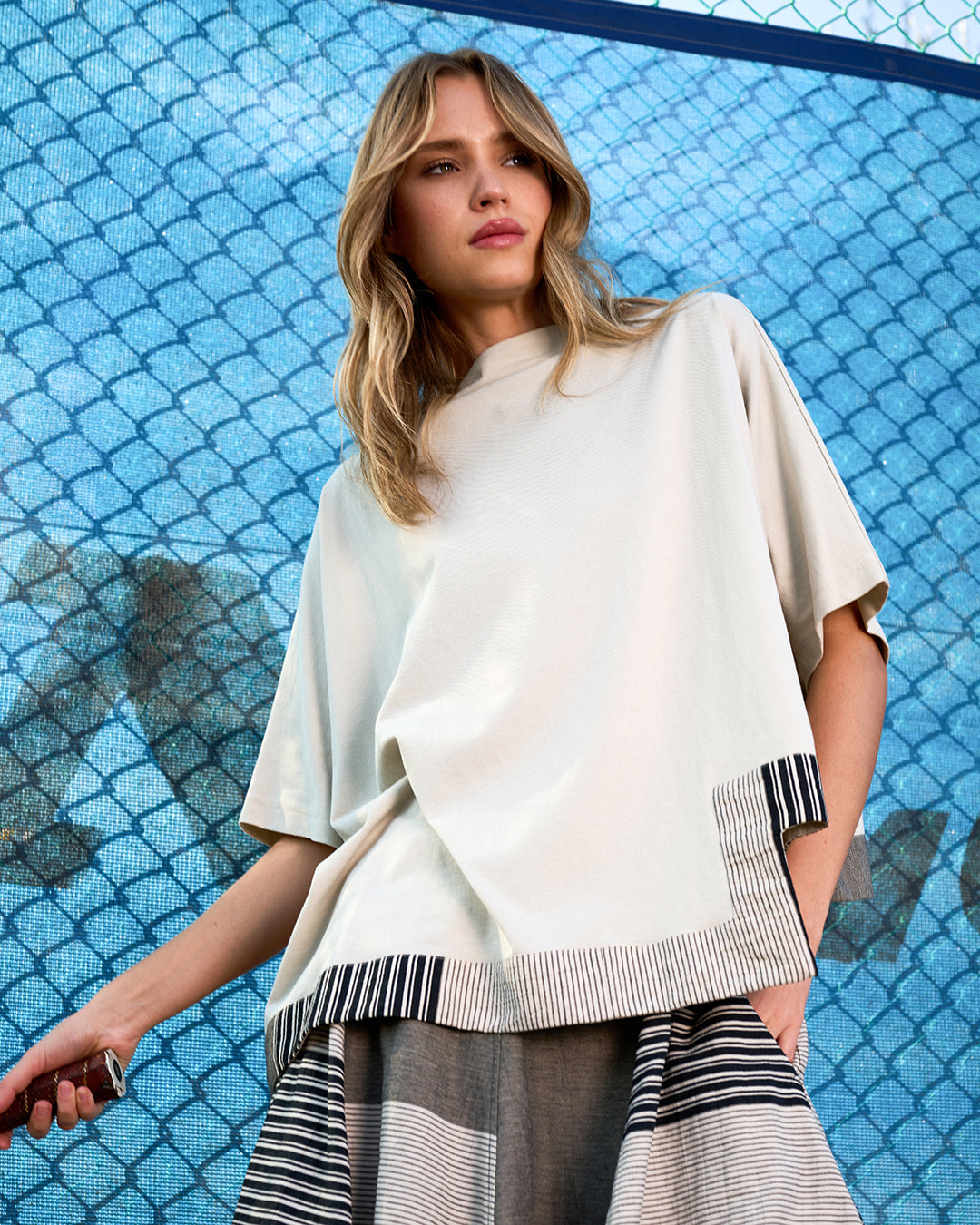 טישירט אורבן מפתח שמנת