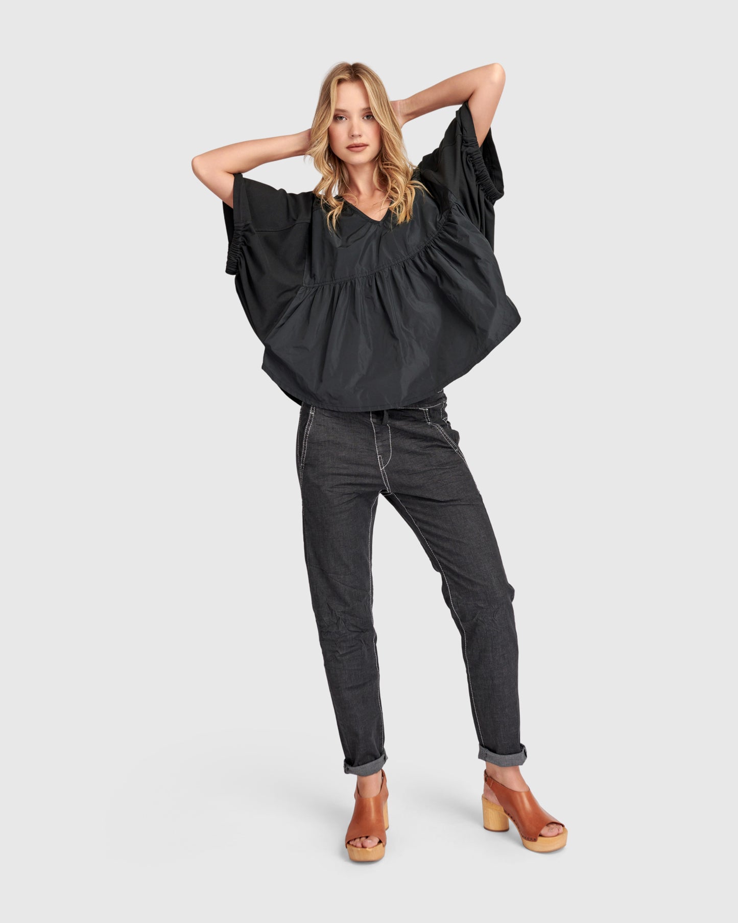 טוניקה אורבן אולימפיה שחורה