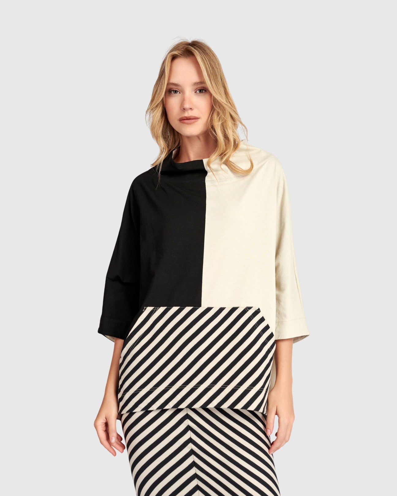 סווטשירט אורבן מונו