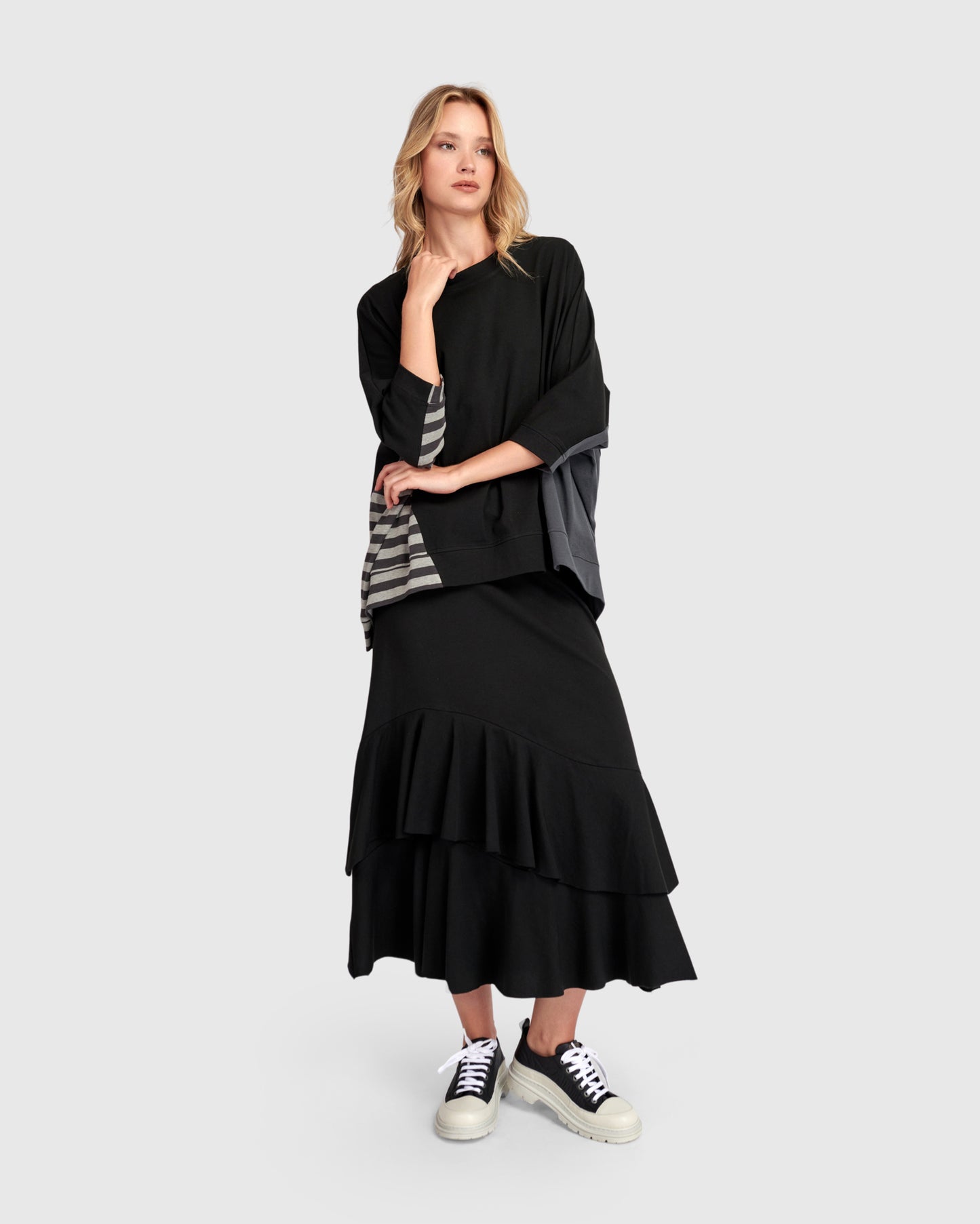 טוניקה אורבן לופ שחורה