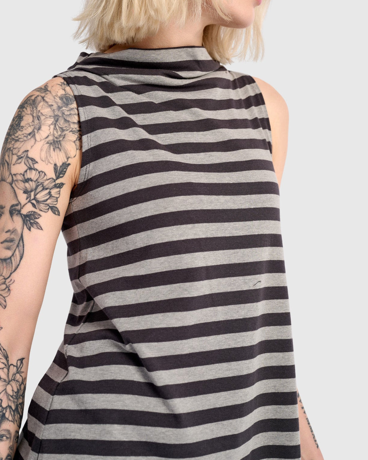 גופייה אורבן גולף אפור