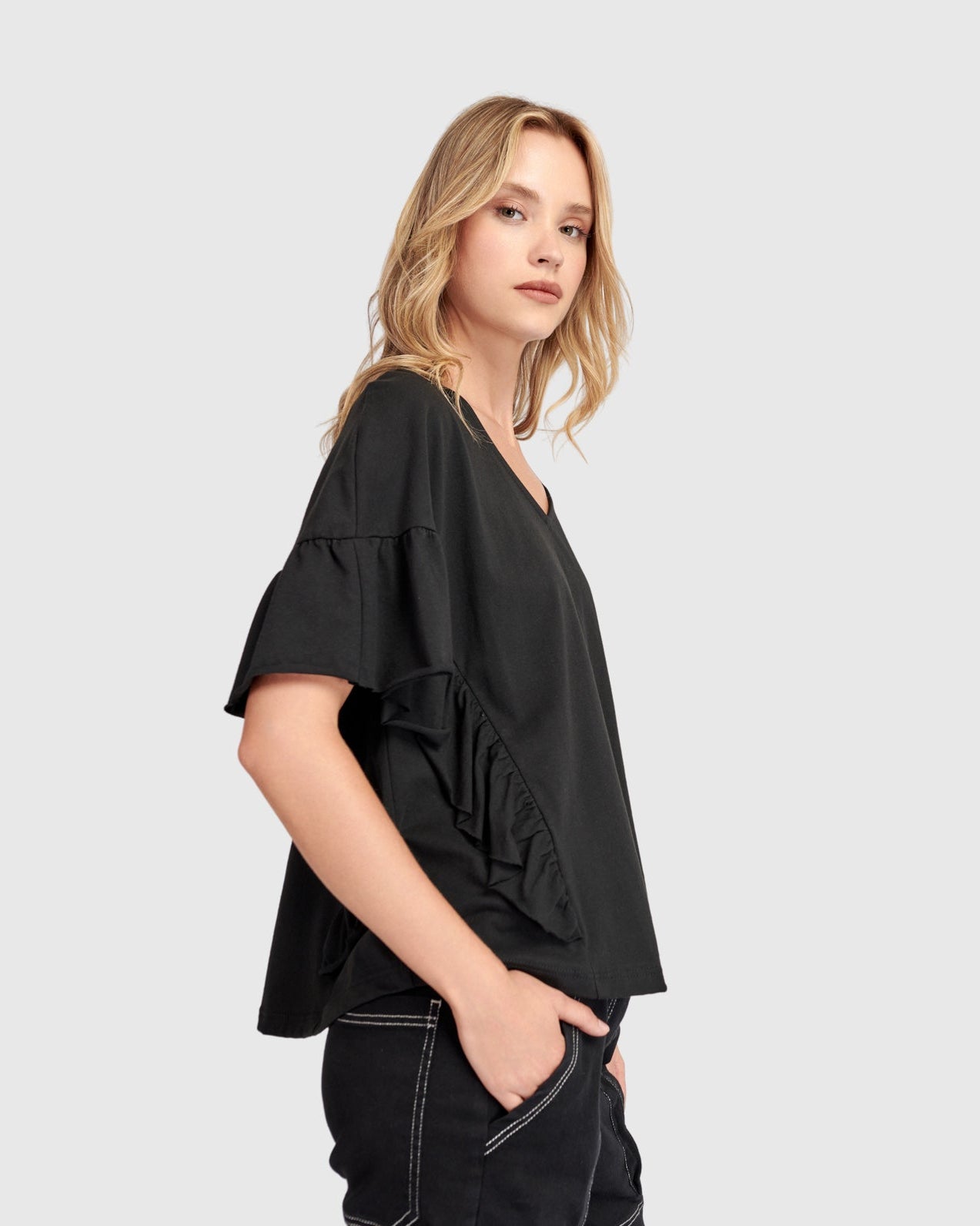 טישירט אורבן רפרוף שחורה