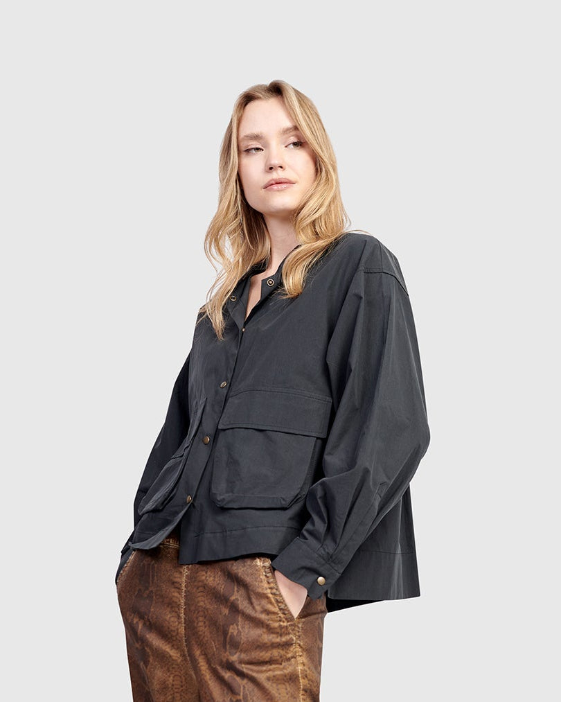 חולצה אורבן מוצלחת שחורה